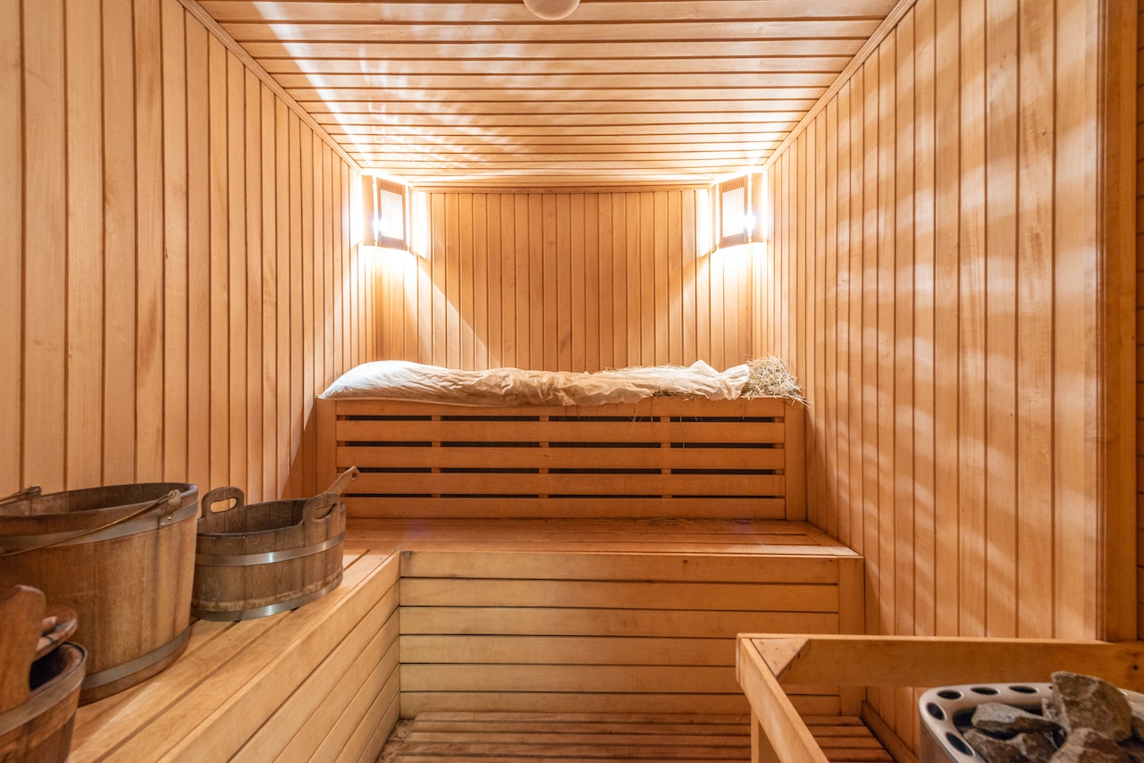 Sauna vs. Steam Room: Understanding the Differences and Benefits